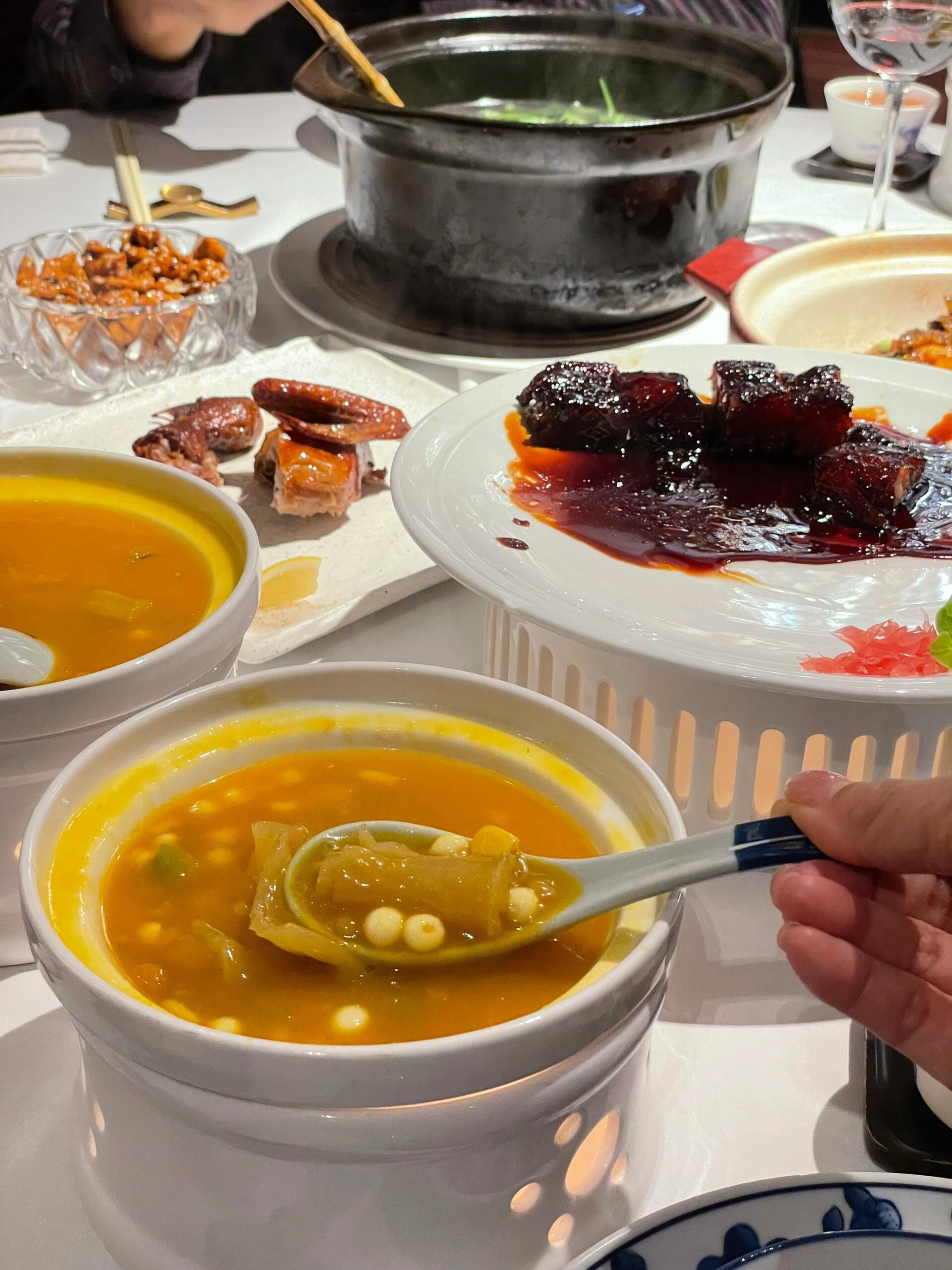 广州经典美食探秘:侨美食家二十年老店的美味