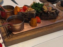 -罗宾斯牛排馆(重庆丽晶酒店)