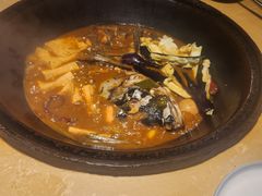 -万里闯关东铁锅炖菜馆(高新旗舰店)