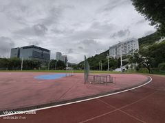 -香港大学