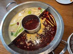 -佬土鹅肠火锅(解放路店)
