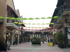 -王府井奥莱临潼小镇(临潼店)