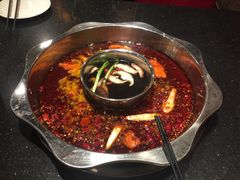 -小天鹅火锅·一线江景洪鼎旗舰店(洪崖洞店)