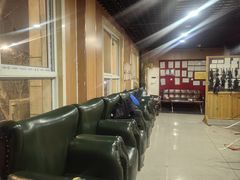 -顶峰射箭俱乐部(城东路店)