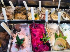 -Gelateria Dondoli