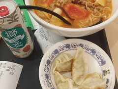 -蒙自源米线大王(东站店)