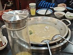-老来福·非遗酸汤兔(凯旋路店)