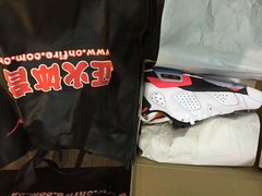 正火体育(中关村南大街店)-正火体育(九龙商务中心B座店)