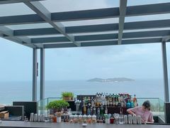 -瑰丽酒店·海吧·天际下午茶·现场DJ·天台酒吧