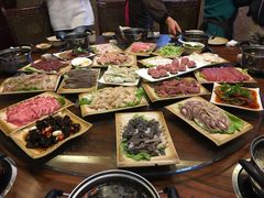 -周老三跷脚牛肉·全牛火锅(非遗传承店)