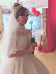 点击看大图 -艾米丽婚纱礼服