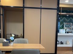 -上海宝信宝马4S店