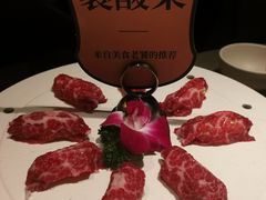-左庭右院鲜牛肉火锅黑金店(陆家嘴中心店)