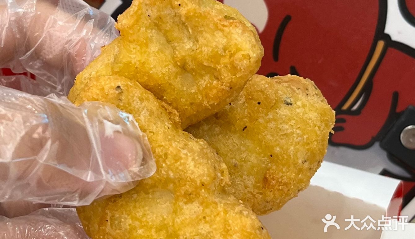在郑州！！吃中国汉堡🍔get端午扇子…吼可爱！！