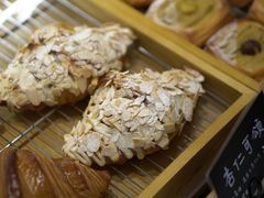 杏仁可颂-慢熟面包店bud bread(孩儿巷店)
