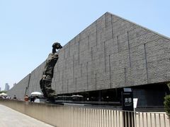 -侵华日军南京大屠杀遇难同胞纪念馆-停车场