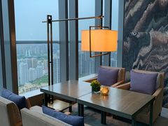 靠窗位-悦厅·下午茶(杭州柏悦酒店)