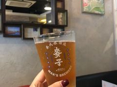 -layback cafe & bar