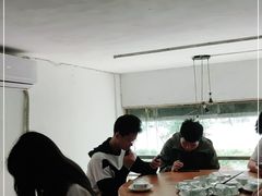 大堂-东北特色菜馆(珞喻东路店)