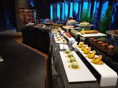 自助取餐区-海棠湾洲际-涛·海底餐厅·美人鱼·自助餐·海底隧道