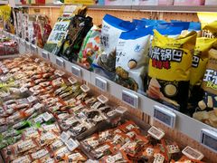 -来伊份(我格广场武宁路店)