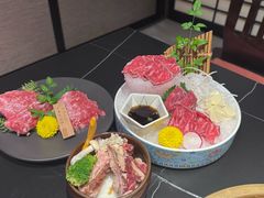 -山川小町·极番烧肉(新地假日广场店)
