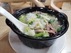 -闫家驴肉老店(华电一校店)