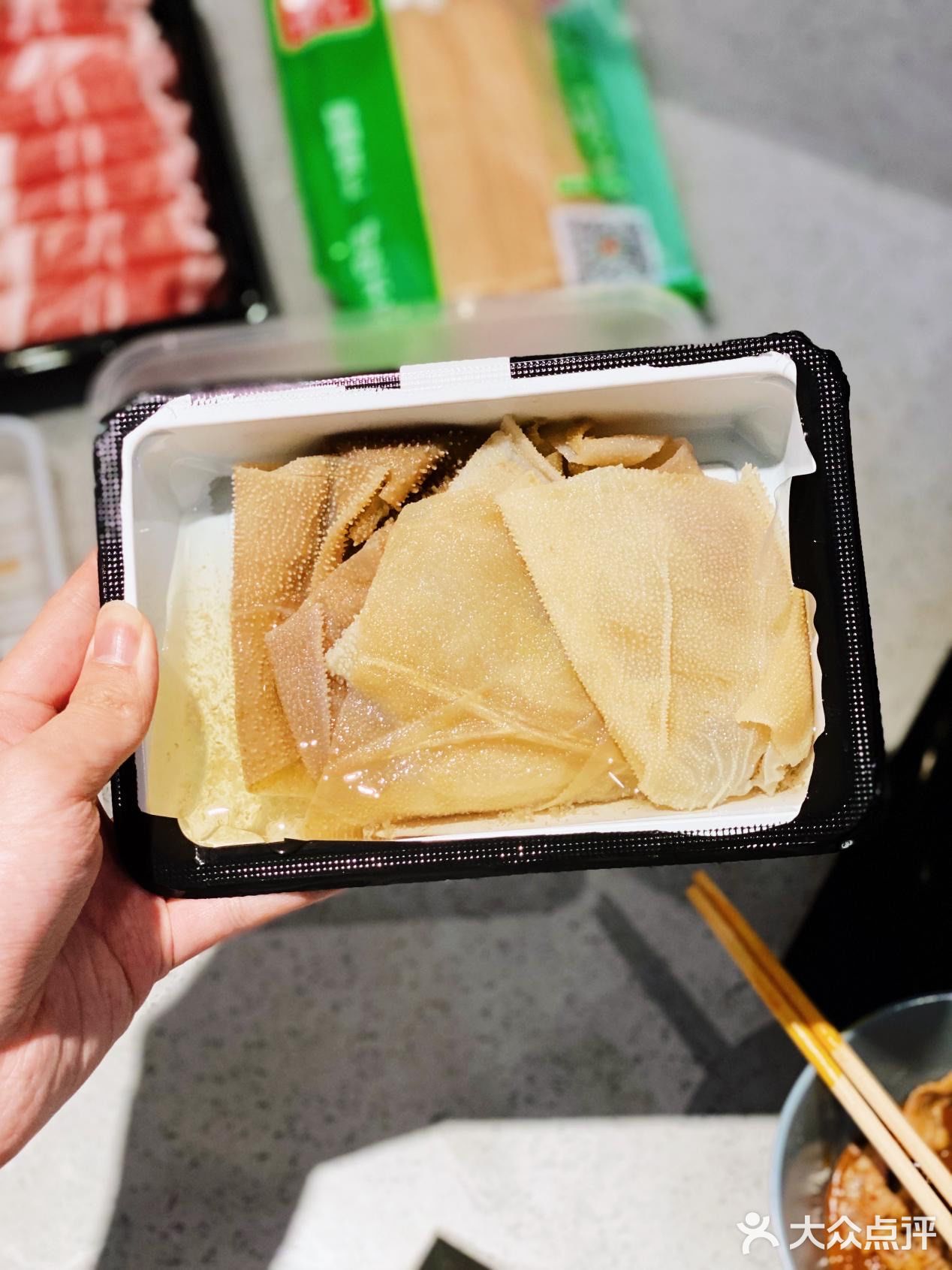 就地过年一个人在家吃火锅的快乐！
