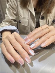 -桃色美甲沙龙