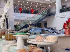 -上海星瀚奔驰4S店(红柳路店)