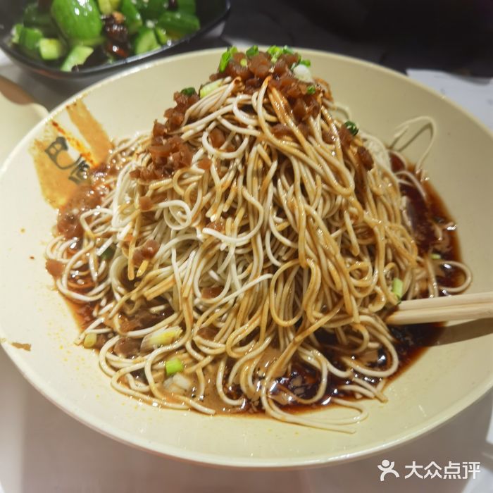 巴厘龙虾·榜首油焖大虾(旗舰店·万松园)凉面图片