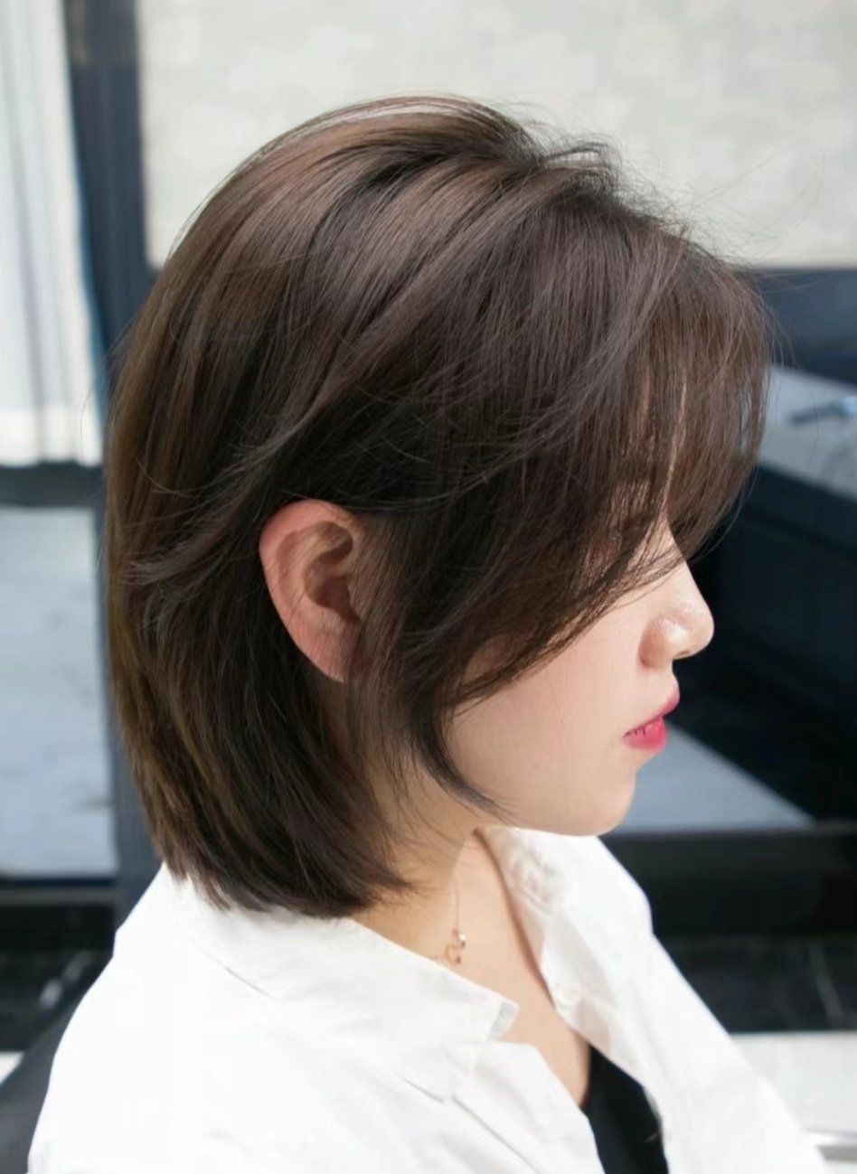 齐肩发女士纹理烫发