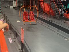 -极限PLAY运动娱乐新世界·团建派对潮玩休闲馆·室内蹦极高空游乐园