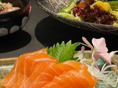 -铭牛烧肉·和牛海鲜自助(高新月牙湖店)