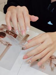 -七彩虹美甲美睫 半永久