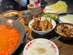 -萍姐火锅·公路夜市(武汉首店)