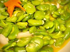 咸肉菌菇烩豆瓣-梅花境(万科店)