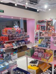 -嗨本可潮玩仓(大兴大悦春风里店)