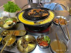 -胡悦里韩式烤肉(芝罘万达广场店)