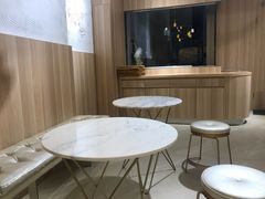 -顶东面包花园·生日蛋糕(世博店)