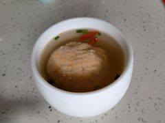 海鲜狮子头-巧克力渔家.小船海鲜胶东菜(万平口店)