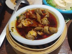 -老牌坊云南鱼豆花火锅(嵩山店)