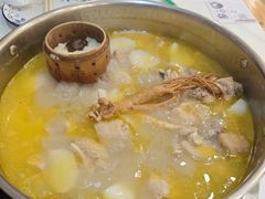 -朴小妹人参鸡汤火锅(长白山万达店)