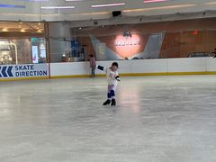 -冠军冰场CHAMPION RINK(凯德广场店)