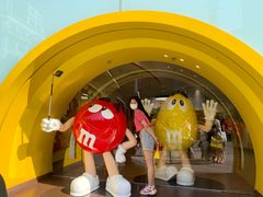 -m豆巧克力世界(上海世茂广场店)