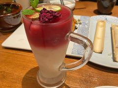 红玫瑰与白米酒-云海肴·汽锅鸡·云南菜(天山百盛优客店)