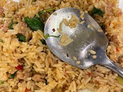 -J Daeng Seafood