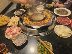 -洞亭火锅(防空洞总店)