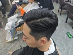 -藤野造型烫染·漂发