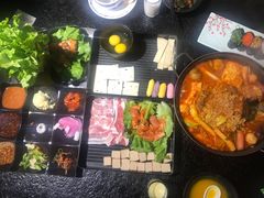 -烤路里·韩国品质自助烤肉(石路天虹4号店)